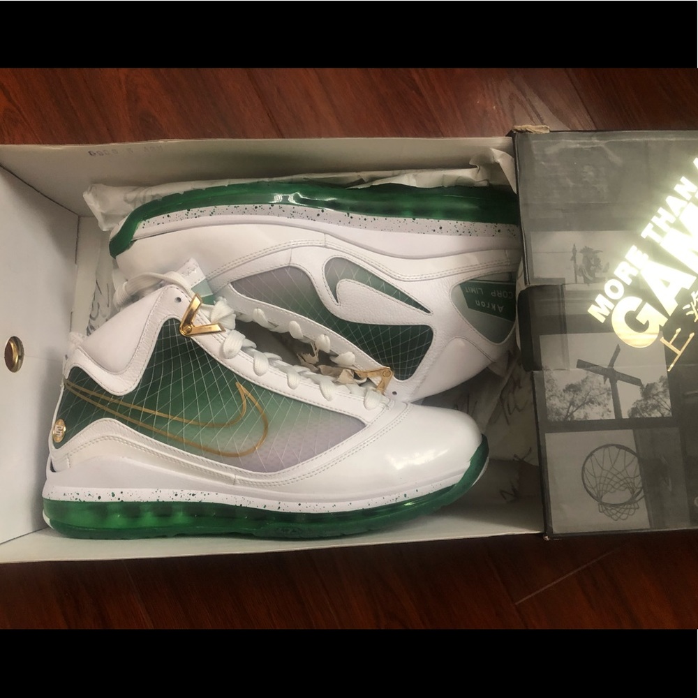 Air Max Lebron 7 “Akron” - Picture 2 of 3